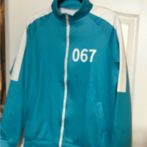 Suit Up as an Iconic Squid Game Player This Halloween - Picture 5 of 6